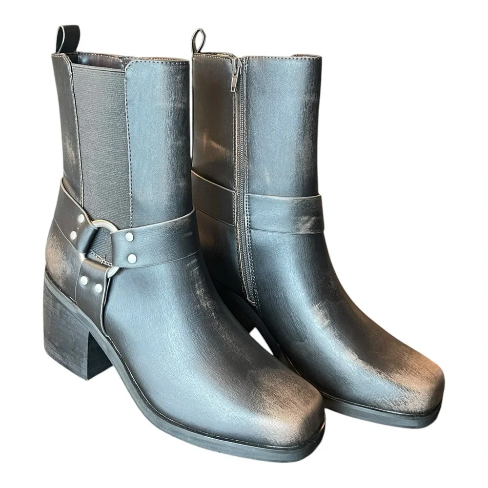 The Drop Women's Stevens Chelsea Boot Distressed Cognac Size 9.5